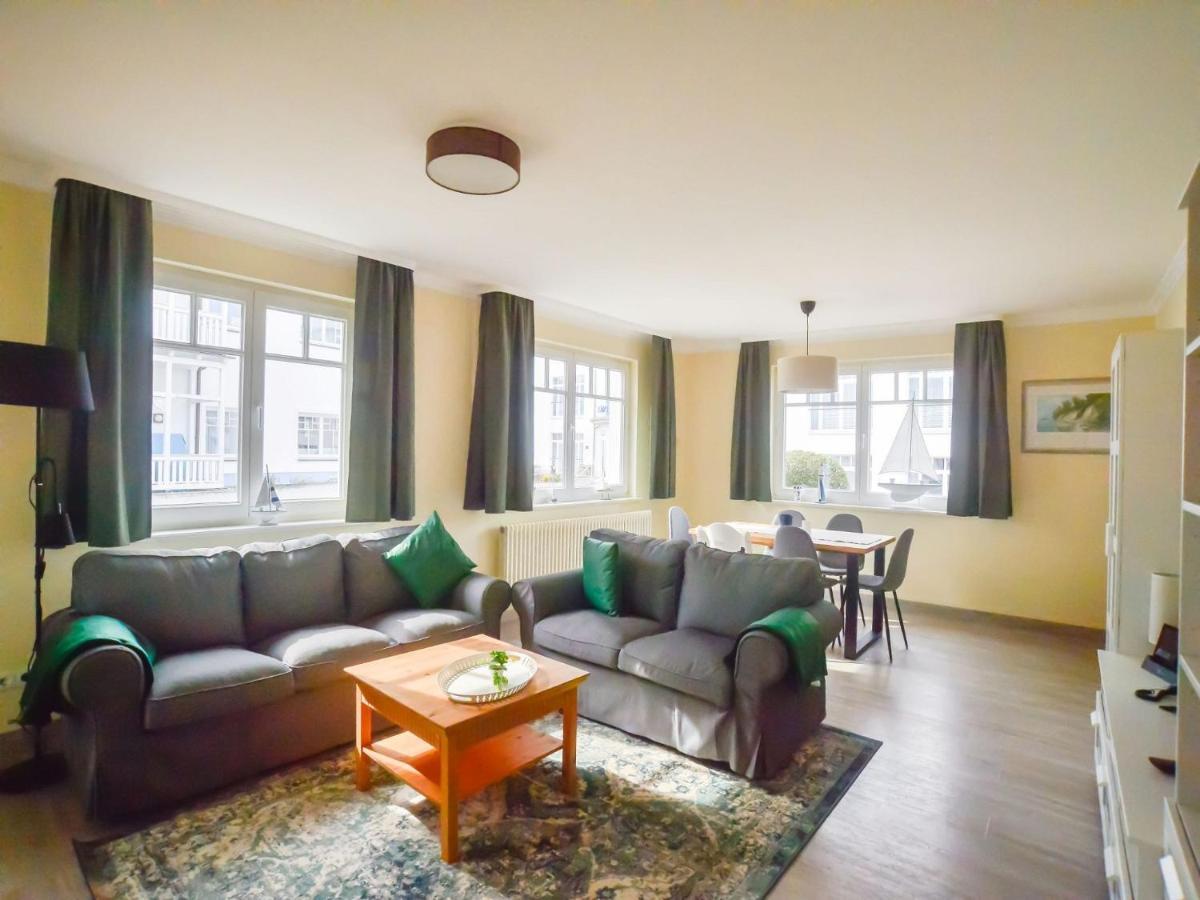 Strandvillen Binz - Ferienwohnung Mit 2 Schlafzimmern Und Balkon Ah-563 Esterno foto