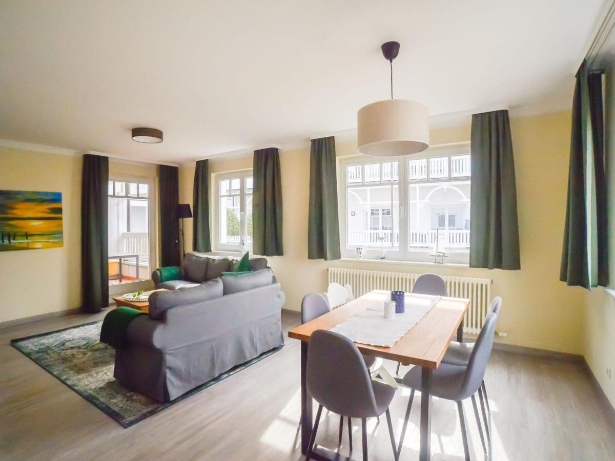 Strandvillen Binz - Ferienwohnung Mit 2 Schlafzimmern Und Balkon Ah-563 Esterno foto